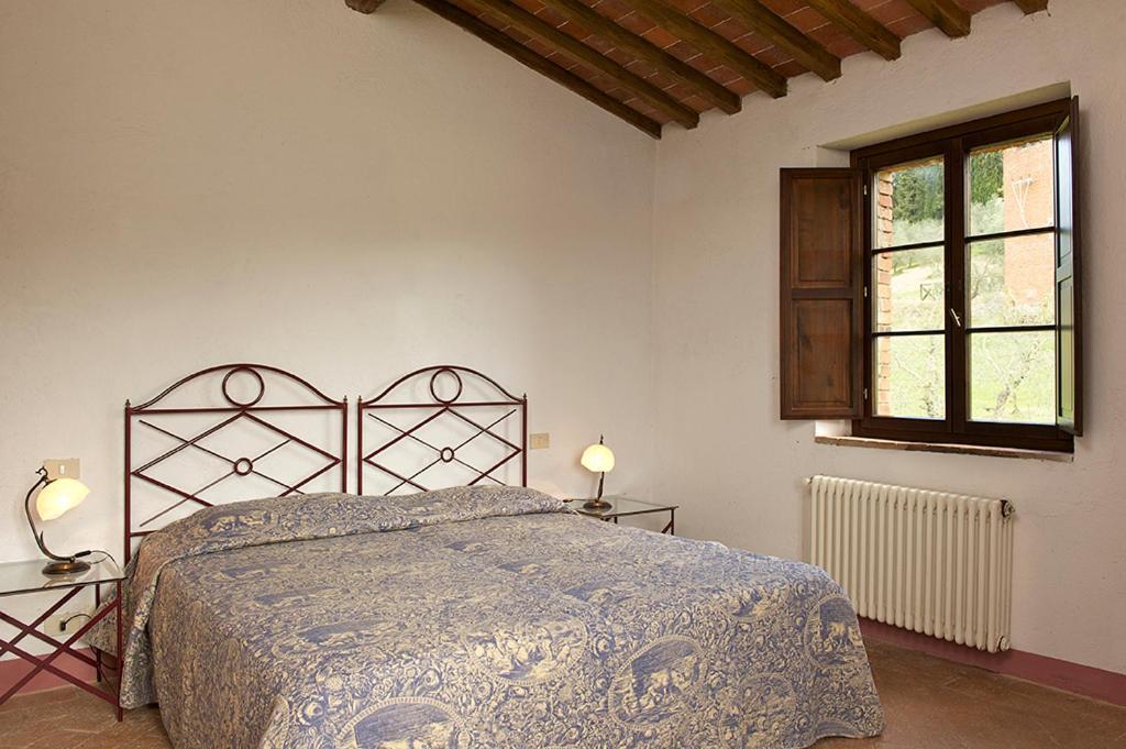 Castello Di Modanella 拉波拉诺泰尔梅 外观 照片