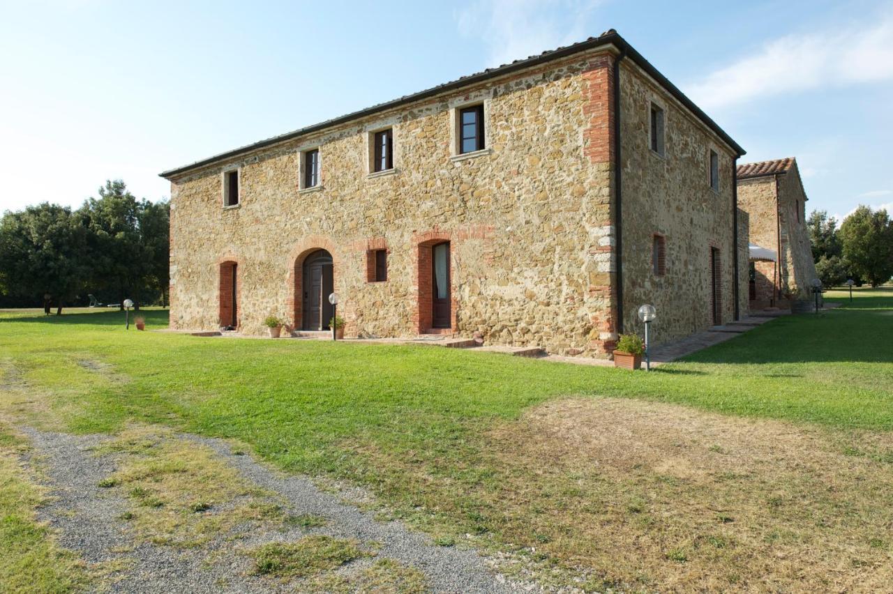 Castello Di Modanella 拉波拉诺泰尔梅 外观 照片