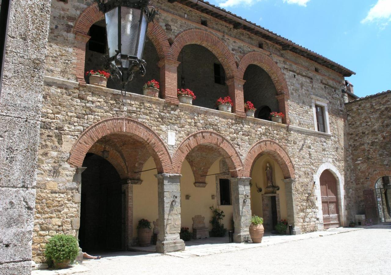 Castello Di Modanella 拉波拉诺泰尔梅 外观 照片